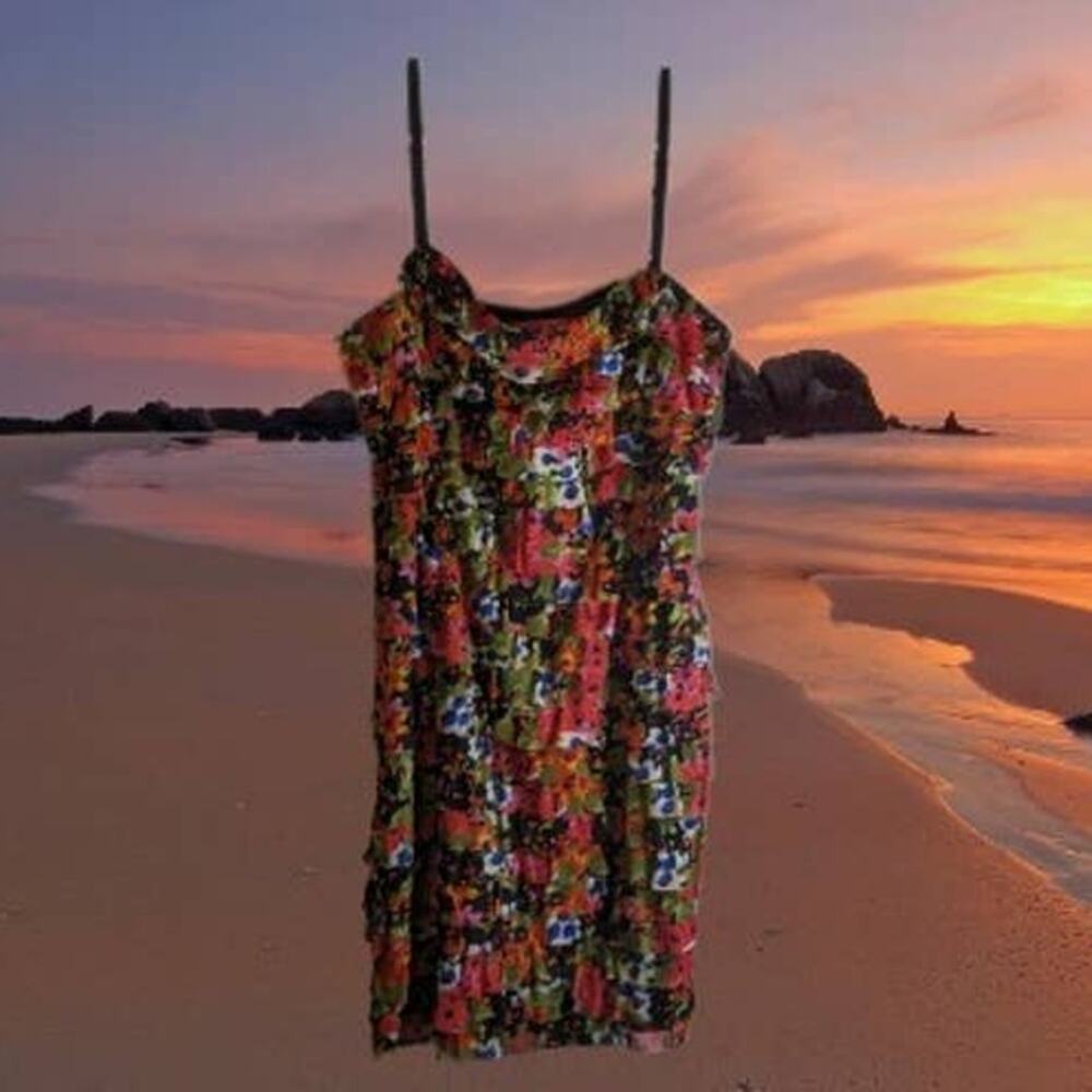Nine & Co. 12 adjustable straps layered ruffle lined multi color dress. Cocktail